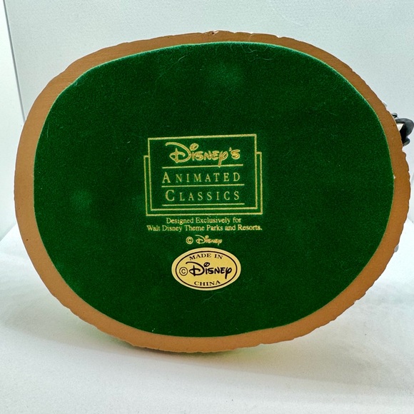 Walt Disney's Animated Classics Bambi with Thumper & Flower Figurine - Picture 7 of 8